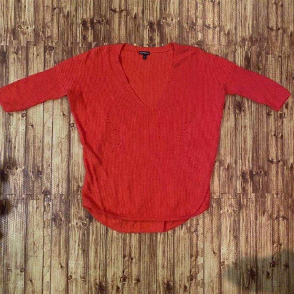 EXPRESS - Women's V-Neck Sweater - 3/4 Sleeve